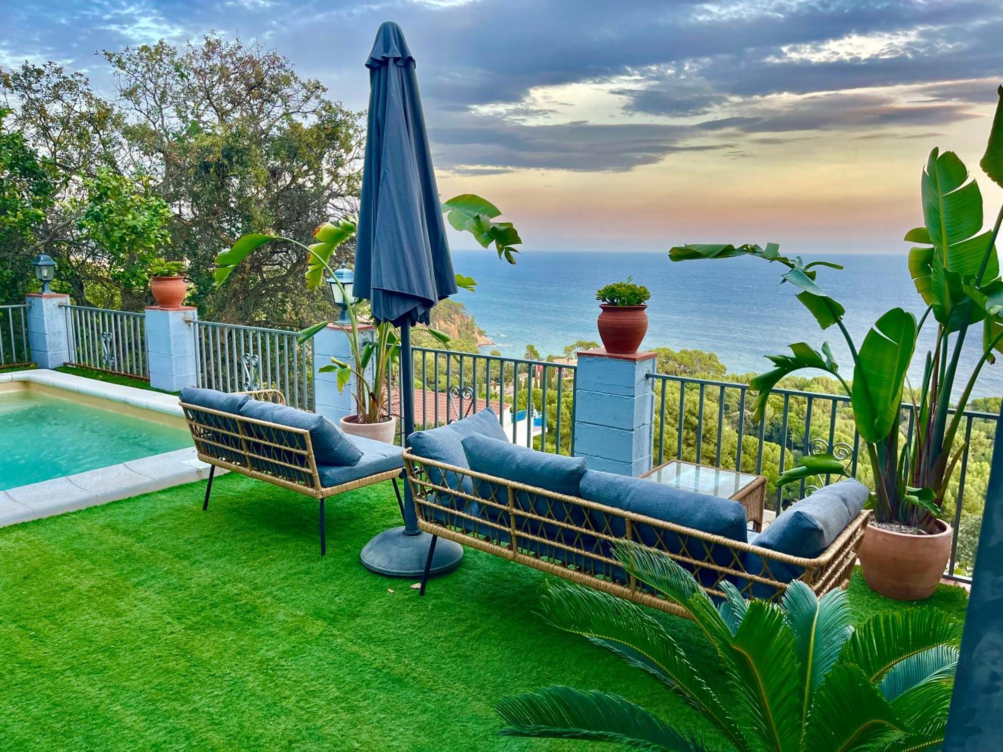 Seahomes Vacations, La Casa Blue Mediterranean Lifestyle Blanes Bagian luar foto